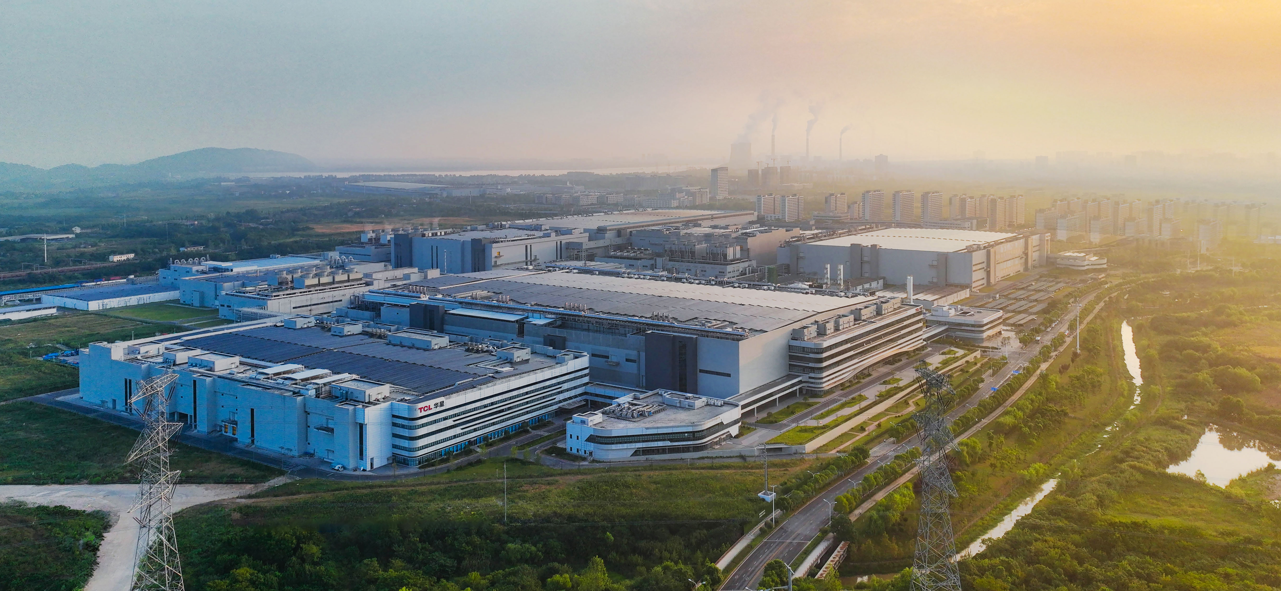 t5 新型IT、车载、VR显示面板生产线